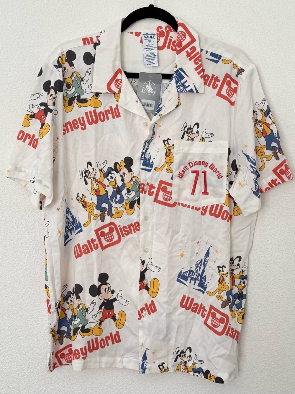 NWT Walt Disney World 50th Anniversary Vault Collection Retro Button Up Shirt L